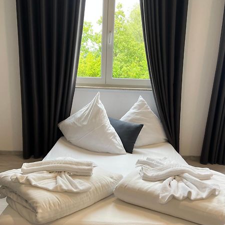 Yebs Hotel غنزبرغ المظهر الخارجي الصورة
