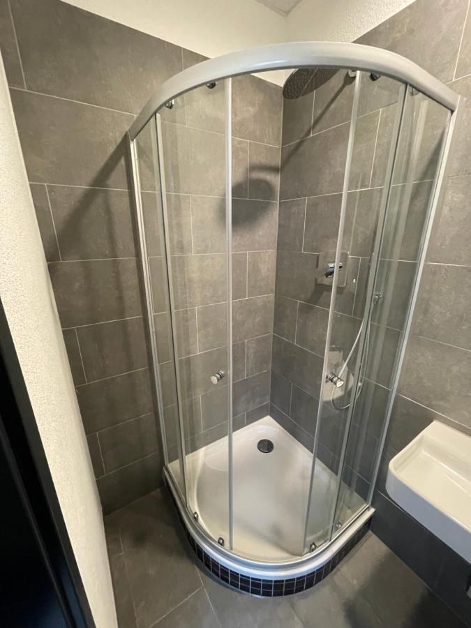 Yebs Hotel غنزبرغ المظهر الخارجي الصورة