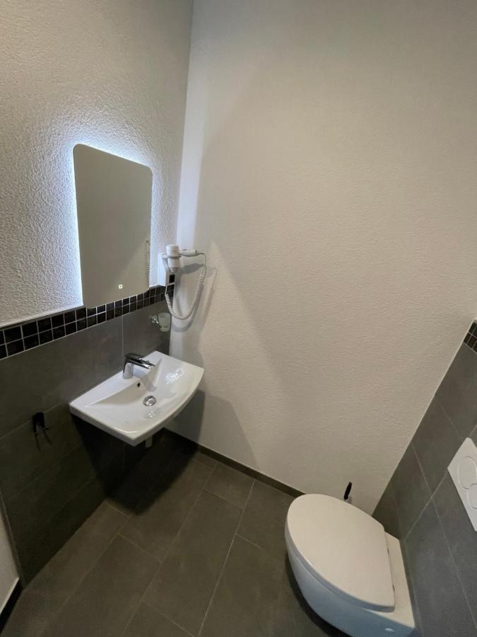 Yebs Hotel غنزبرغ المظهر الخارجي الصورة