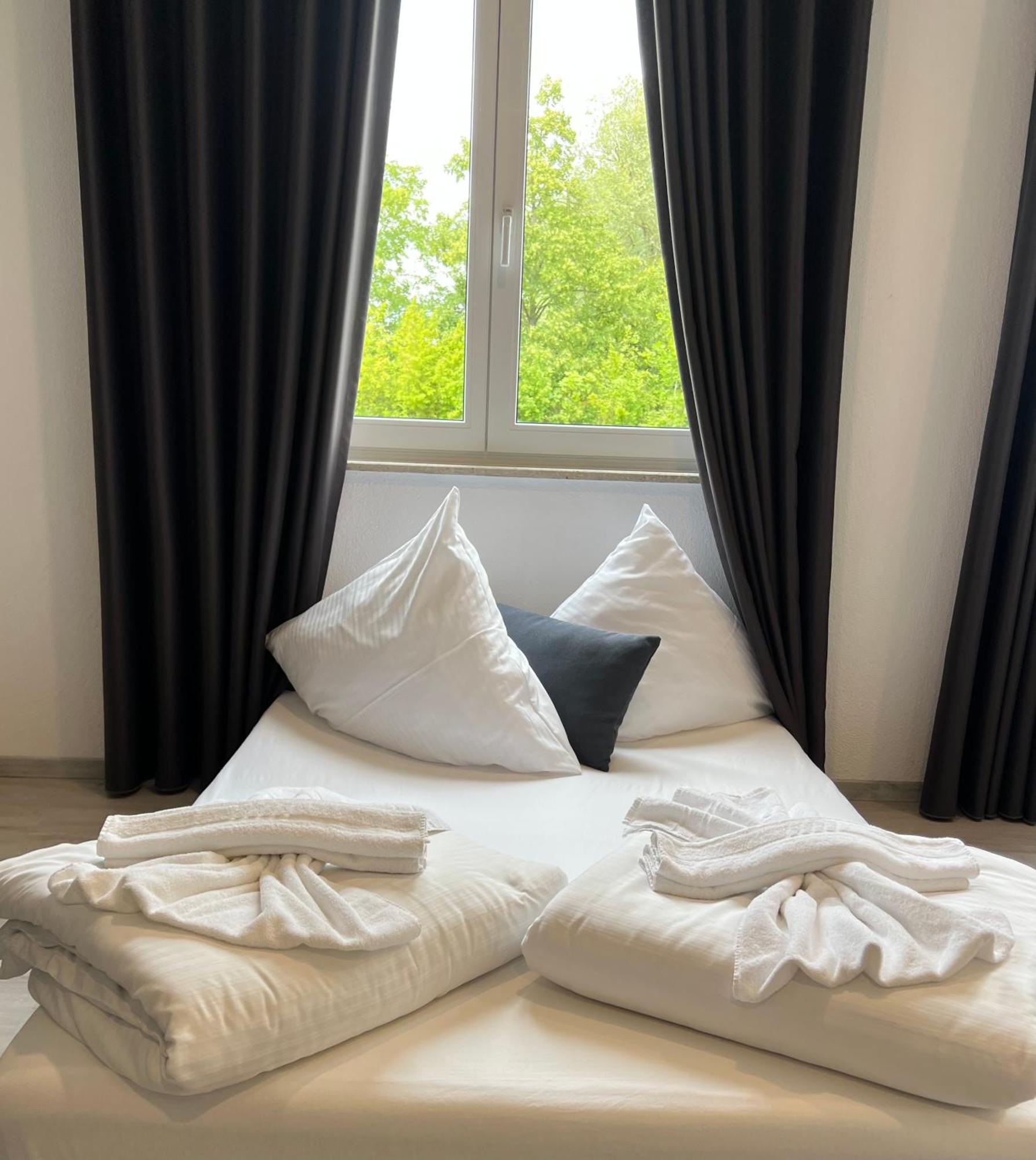 Yebs Hotel غنزبرغ المظهر الخارجي الصورة